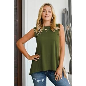 NWT OLIVE GREEN TUNIC TOP - Medium